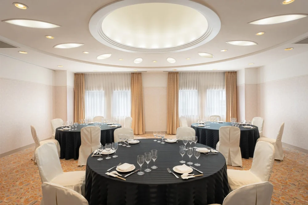 Meeting Room5 | 그랜드 머큐어 오키나와 잔파미사키 리조트【공식】