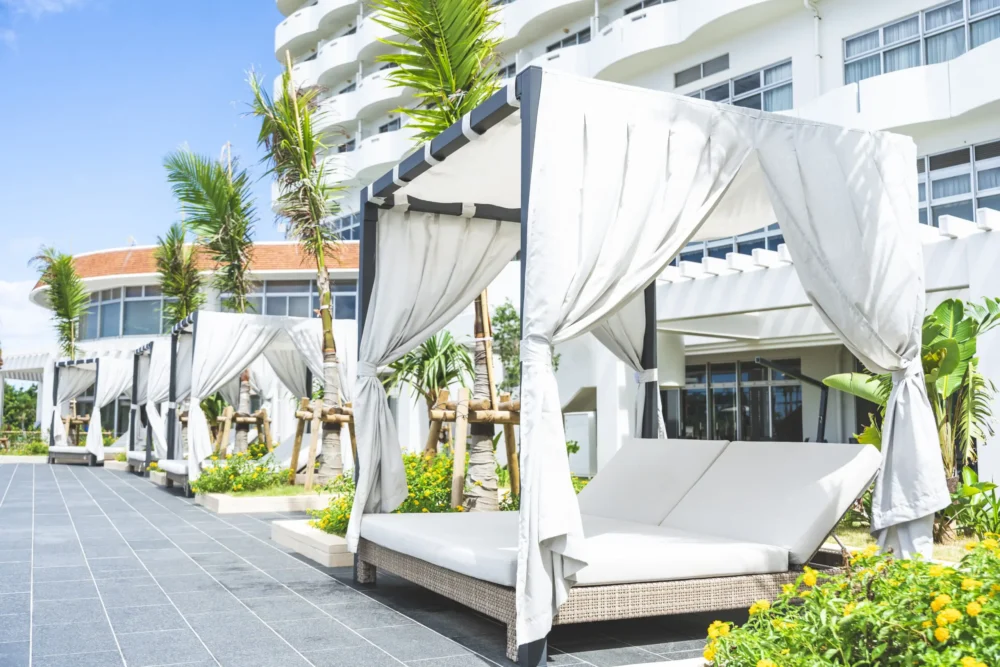 プール＆アクティビティ｜グランドメルキュール沖縄残波岬リゾート