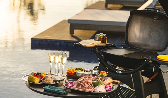 プールサイドBBQ